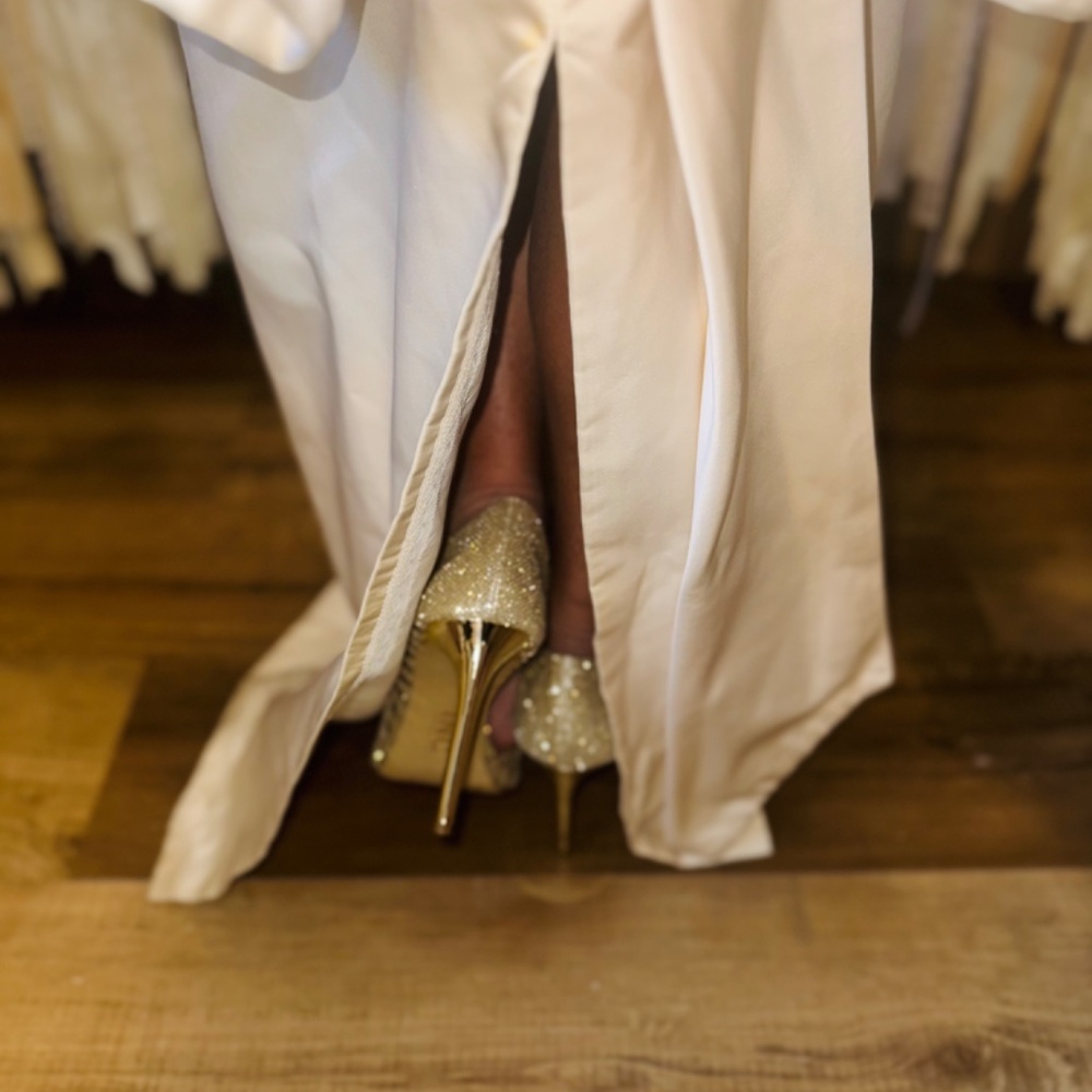 Vintage 1992 Christian Dior Wedding Gown - Picture 14 of 14